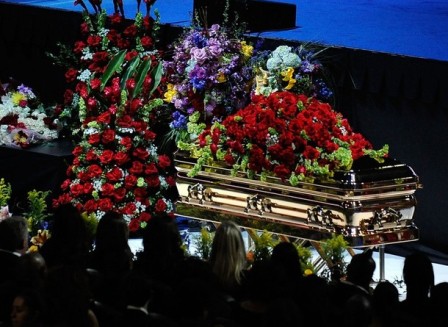 Michael Jackson's Funeral Pushed Back | Rap Radar