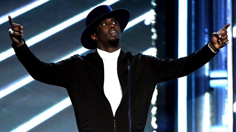 Diddy Honors B.I.G. At Billboard Awards - Rap Radar