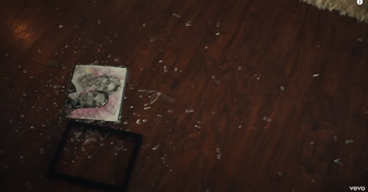 New Video: Machine Gun Kelly, Halsey “forget me too” - Rap Radar