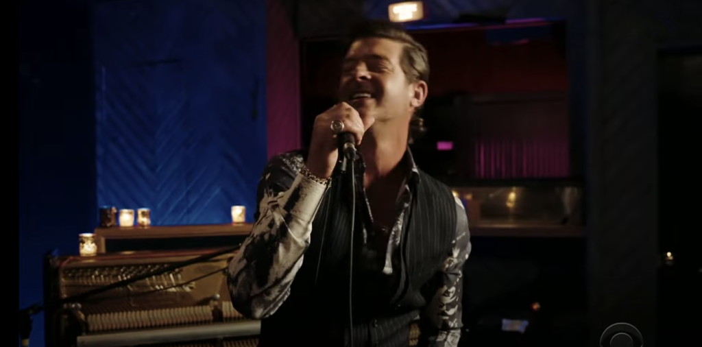 Robin Thicke Look Easy   Take You Higher On The Late Late Show