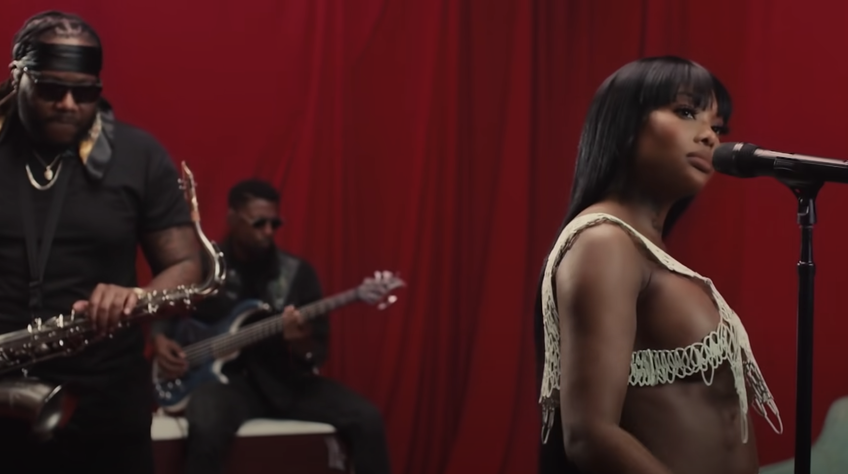 Summer Walker “Unloyal” On The Tonight Show Rap Radar