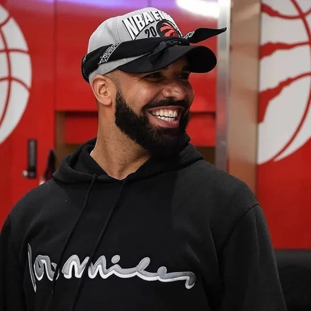 Drake Drops Kendrick Lamar Diss Song Using AI Tupac & Snoop Dogg Vocals